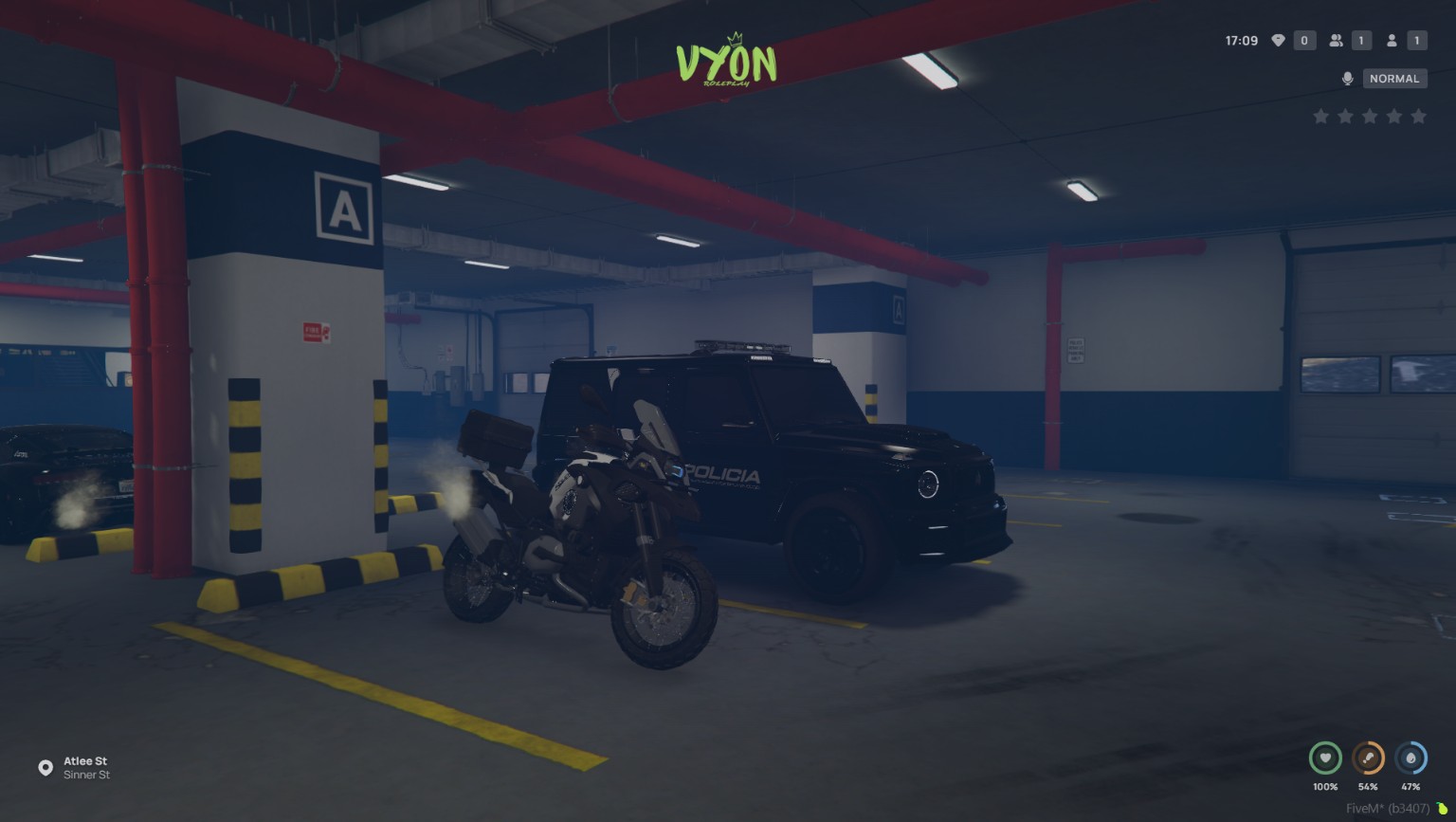 Veículos na garagem da Base Creative VYON
